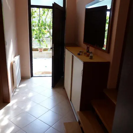 Ana Apartman Krnica