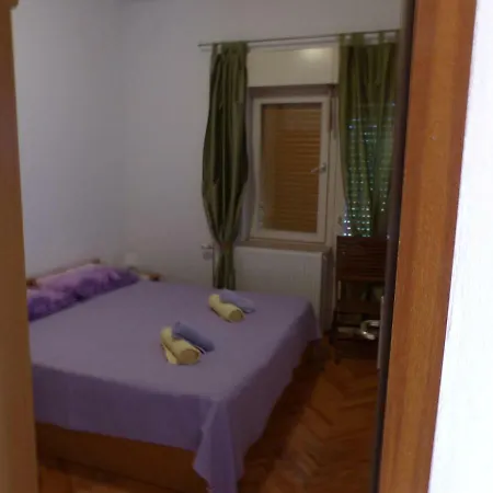 Ana Apartman Krnica