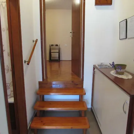 Ana Apartman *